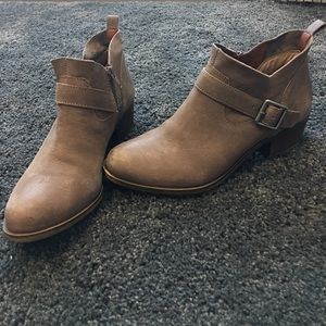 Lucky Brand Women's Ankle Bootie, Brindle, 8